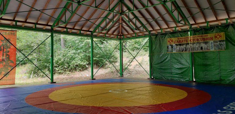 Obóz sportowy karate Wapienne 30.07. – 05.08.2023r.Letnie DOJO czeka na uczestników.
